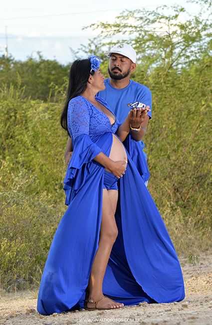 Tai Silva gestante de 9 meses 