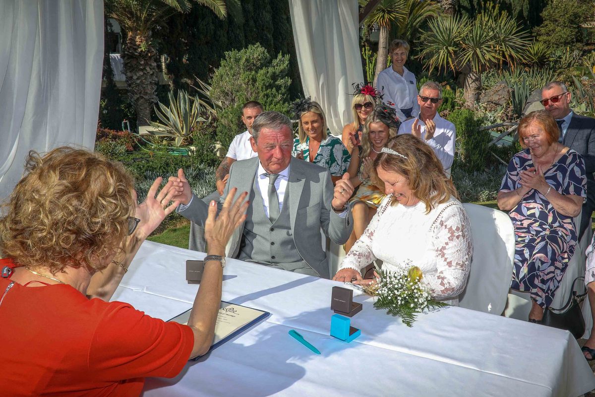 Certificate of Marriage - Isabel Walker & Douglas Walker - 50º Weding Aniversary