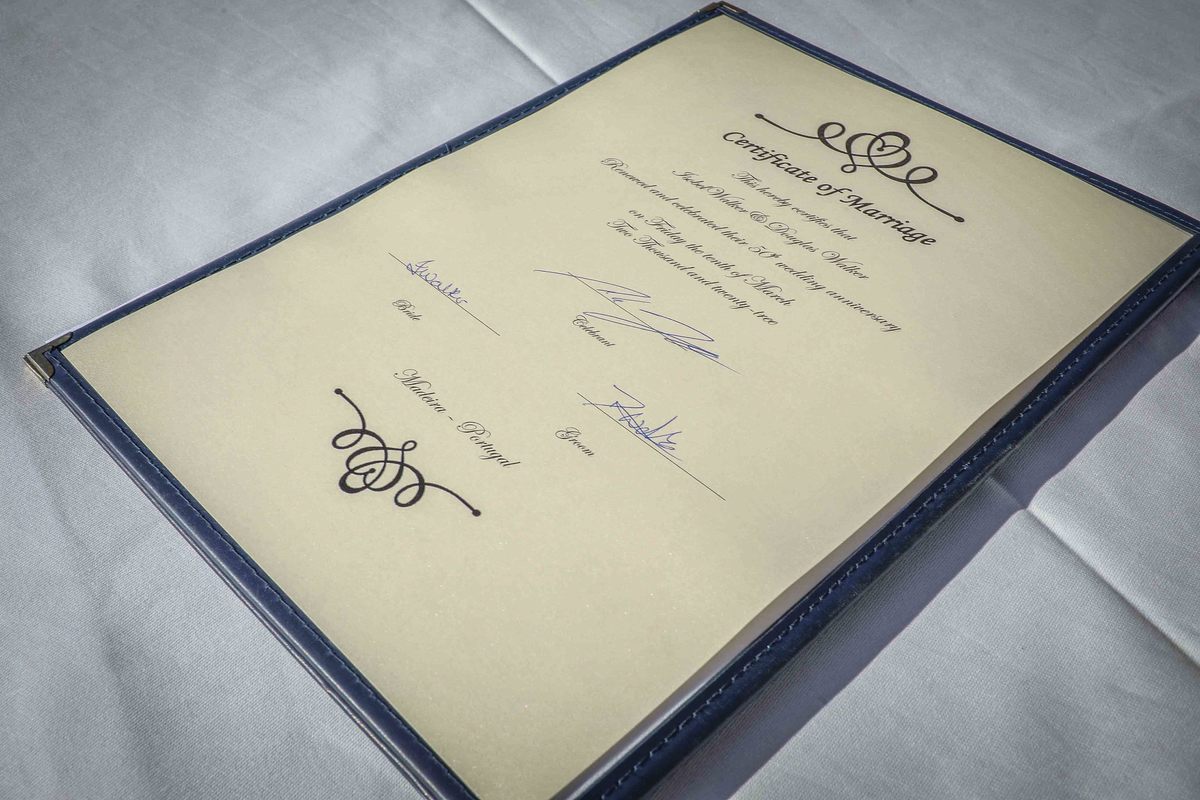 Certificate of Marriage - Isabel Walker & Douglas Walker - 50º Weding Aniversary