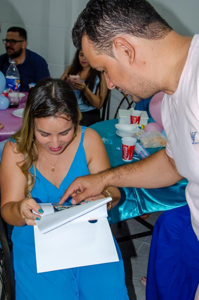 cha revelação azul e rosa descoberta sexo do bebe emoção 