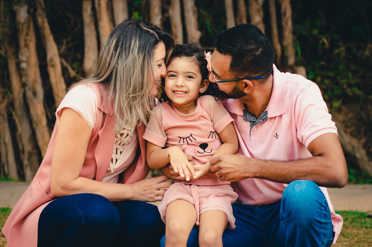 foto de família ensaio externo com luz natural  parque fazenda lagoa do nado em belo horizonte