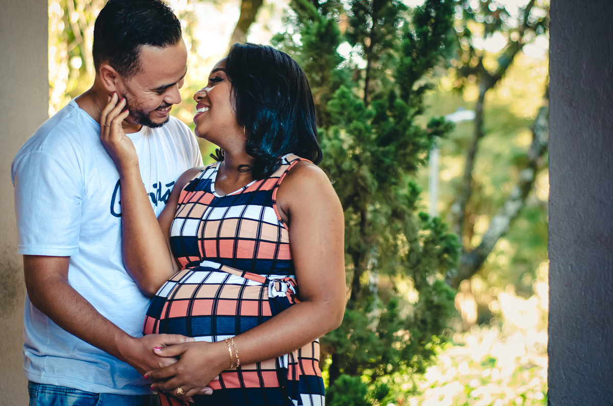 ensaio de gestante e casal externo com luz natural Parque Fazenda Lagoa do Nado