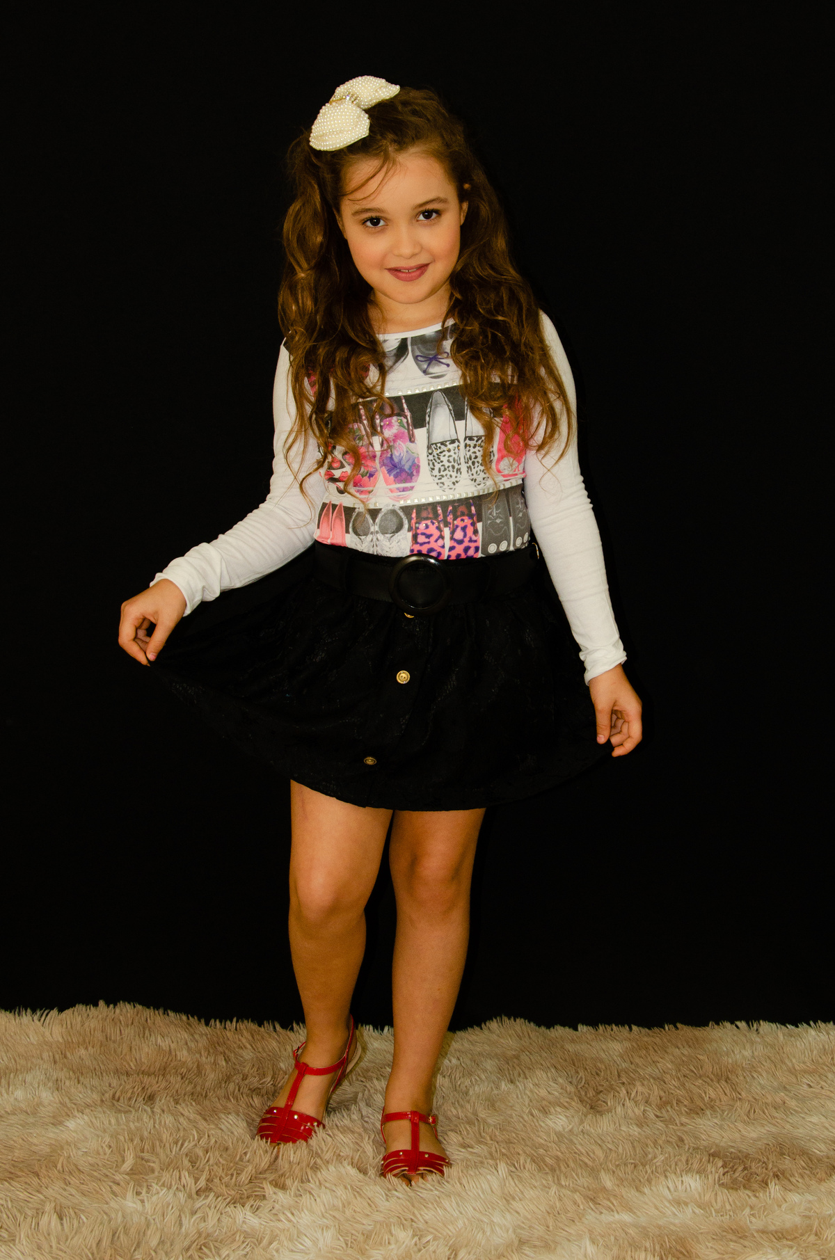 ensaio infantil  fundo preto estudio em belo horizonte