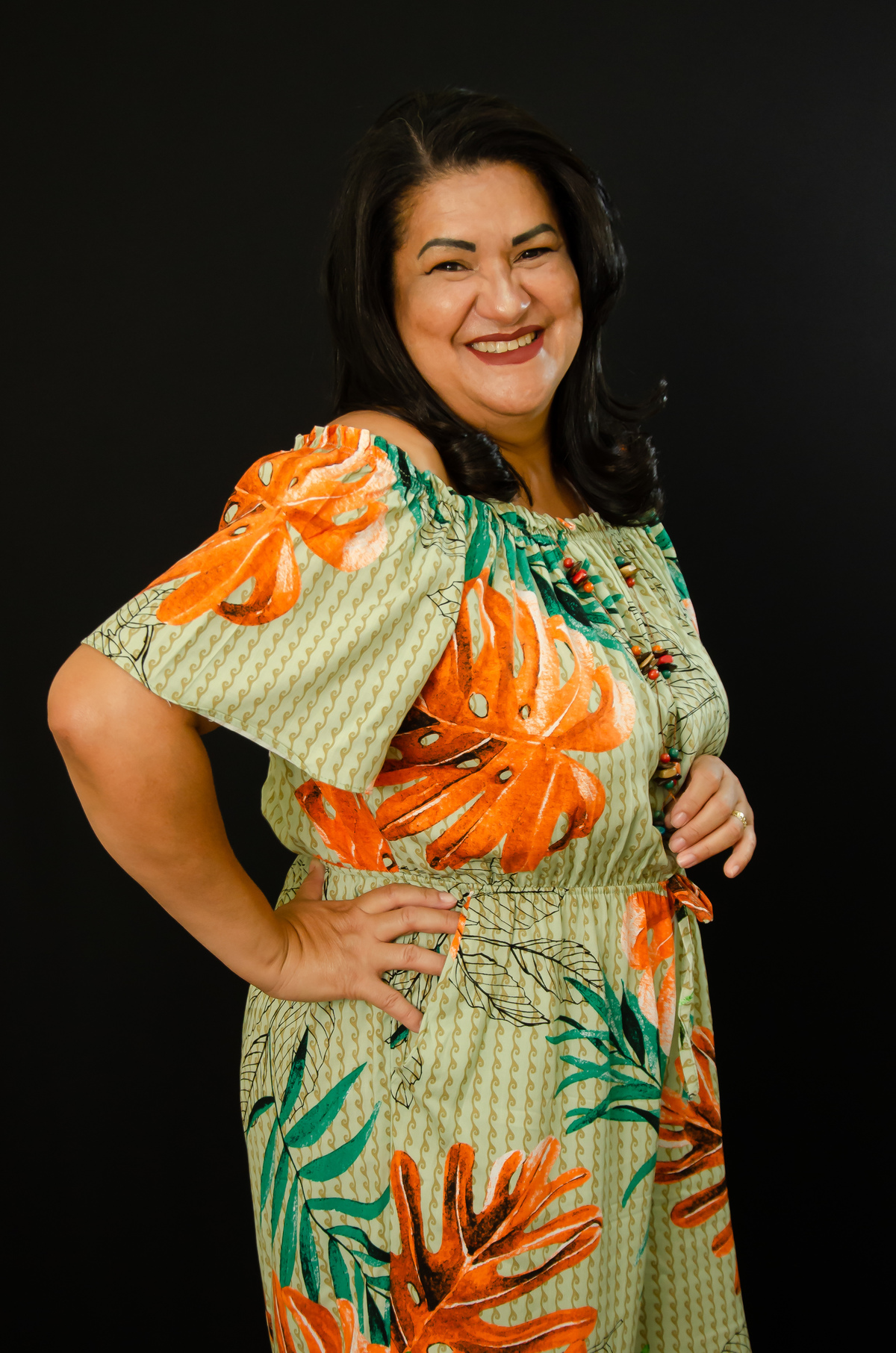 Ensaio feminino estudio fundo preto