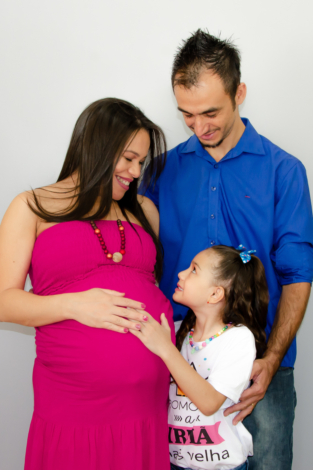 Ensaio gestante em estudio irma mais velha