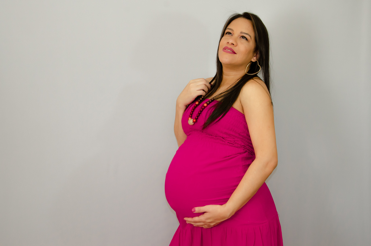 foto gestante vestido pink