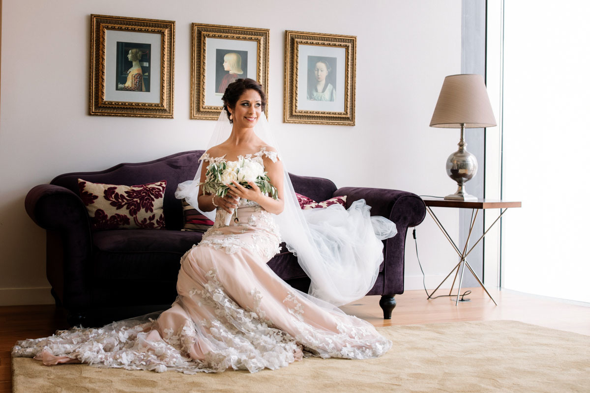 bride getting ready in 
 a hotel