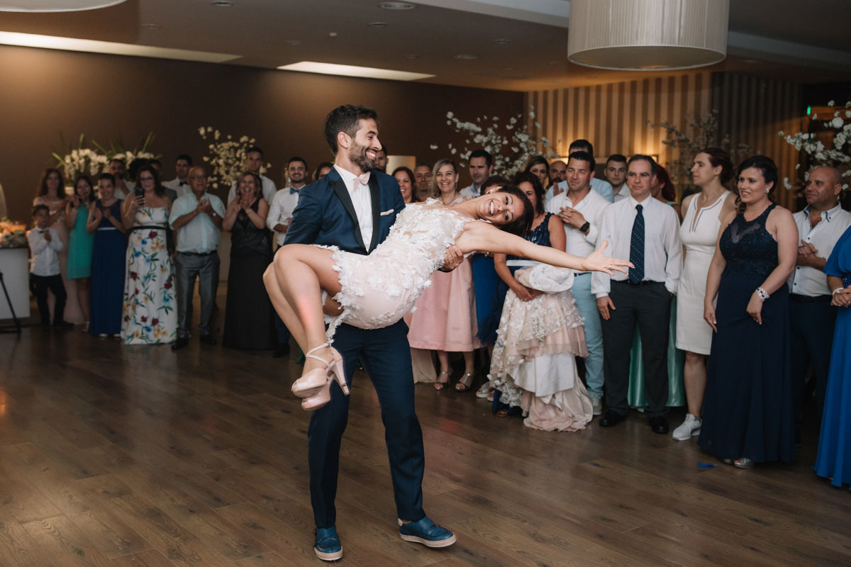 bride and groom first dance