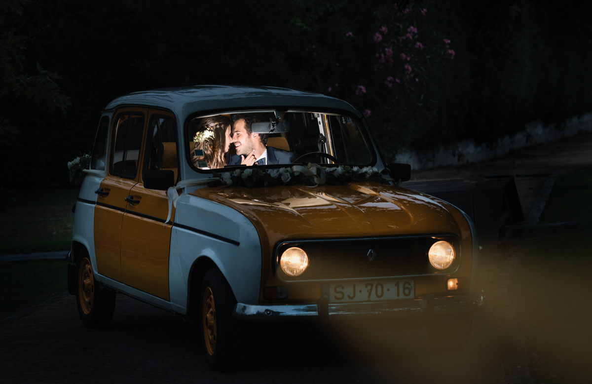 wedding creative photography with flash 