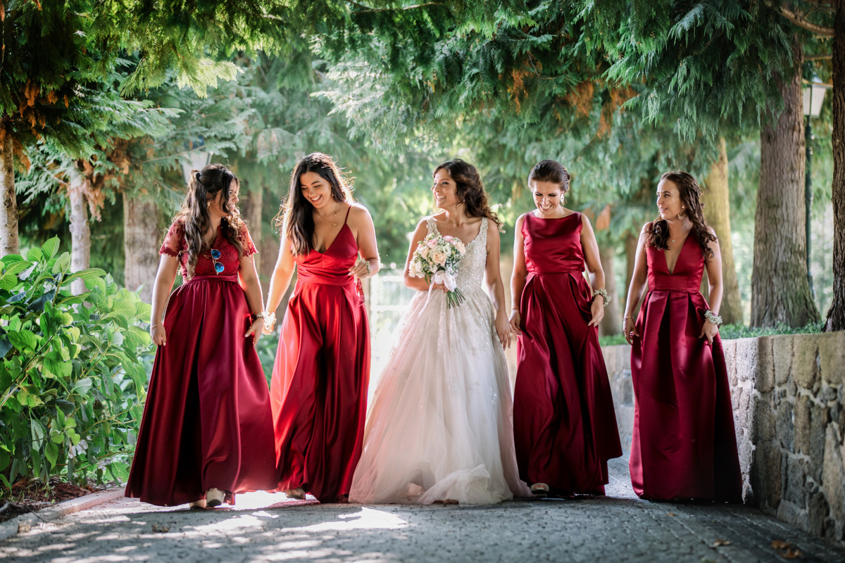 noiva e as damas de honor