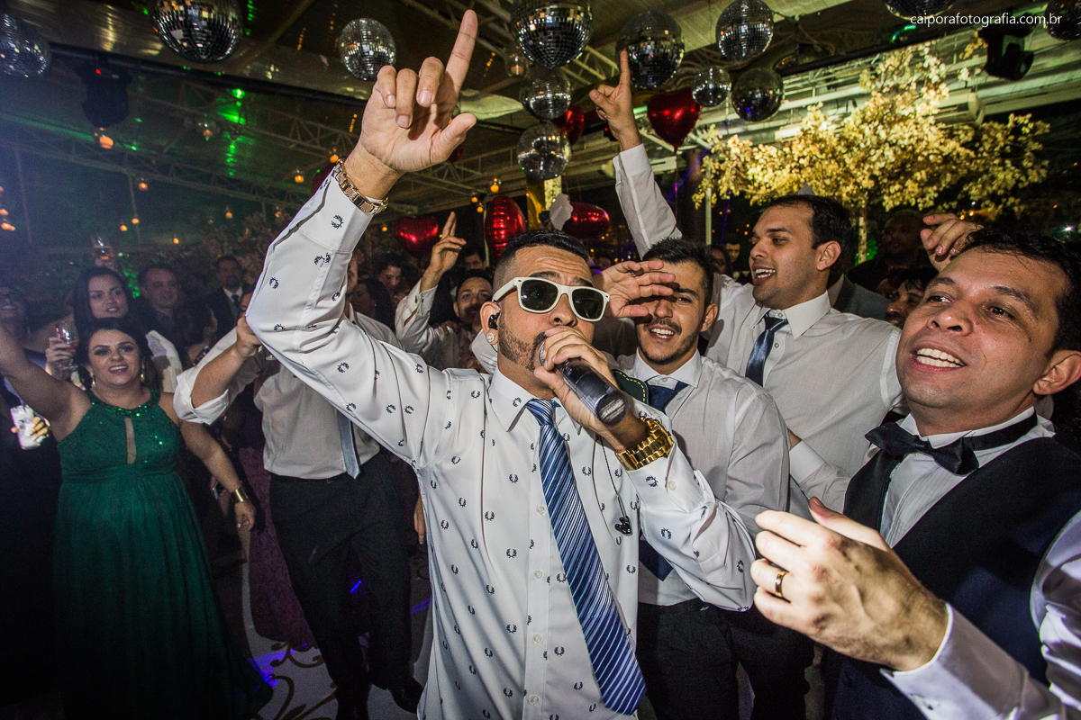 Mc Andinho malha funk o rei dos casamentos  registrado pelo fotógrafo de casamentos RJ Caipora fotografia