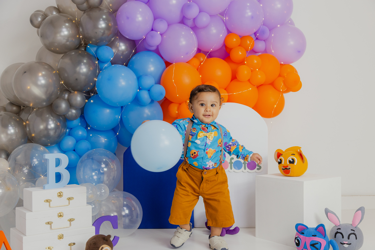 Smash the cake - Ravi Willian