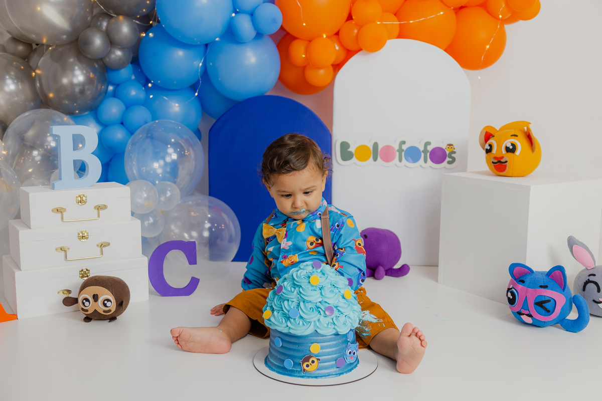 Smash the cake - Ravi Willian