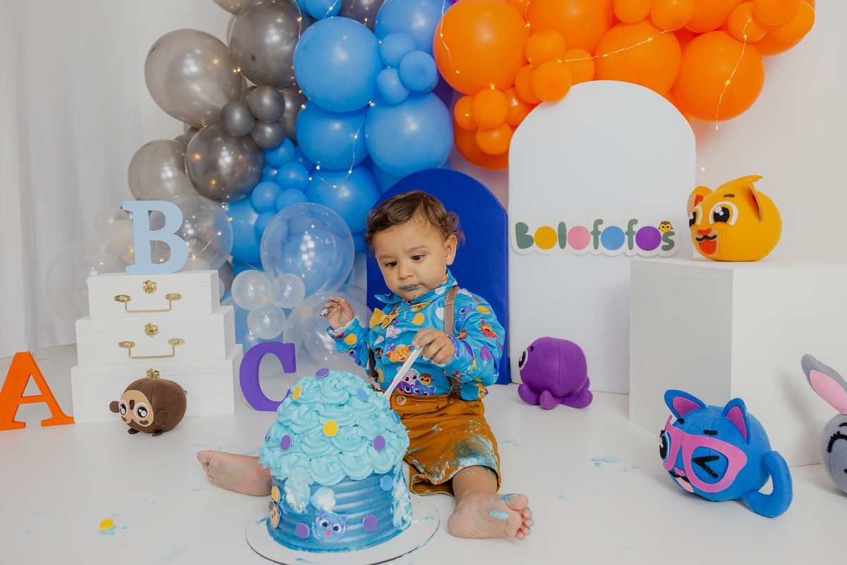 Smash the cake - Ravi Willian