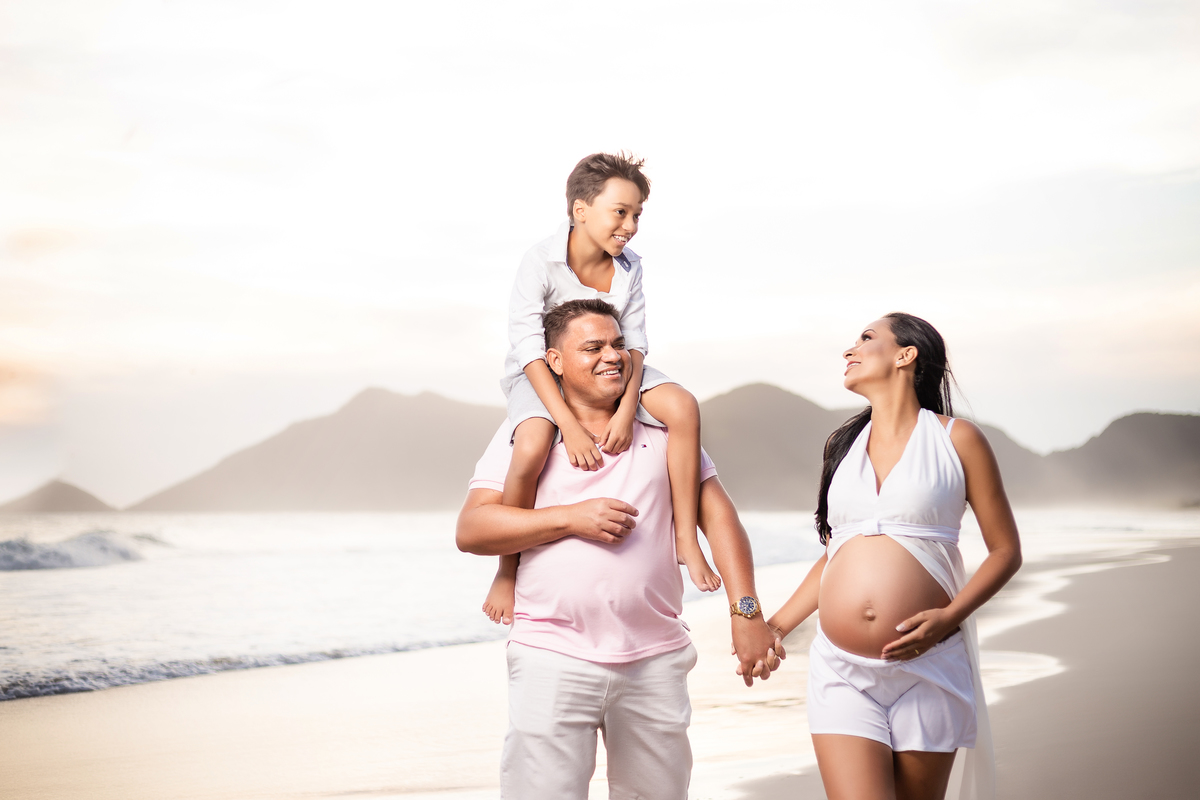 Ensaio de Gestante - Ensaio de Gestante Praia de Grumari, RJ - Gestante Vanessa