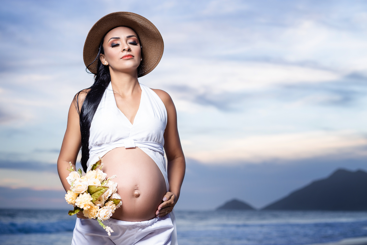 Ensaio de Gestante - Ensaio de Gestante Praia de Grumari, RJ - Gestante Vanessa