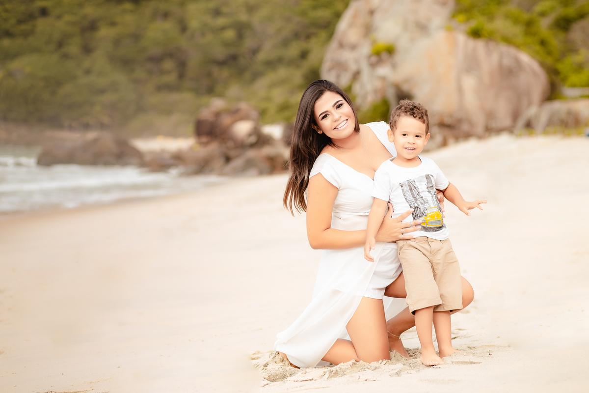 Ensaio de Gestante - Ensaio de Gestante Praia de Grumari, RJ -Gestante Mylena