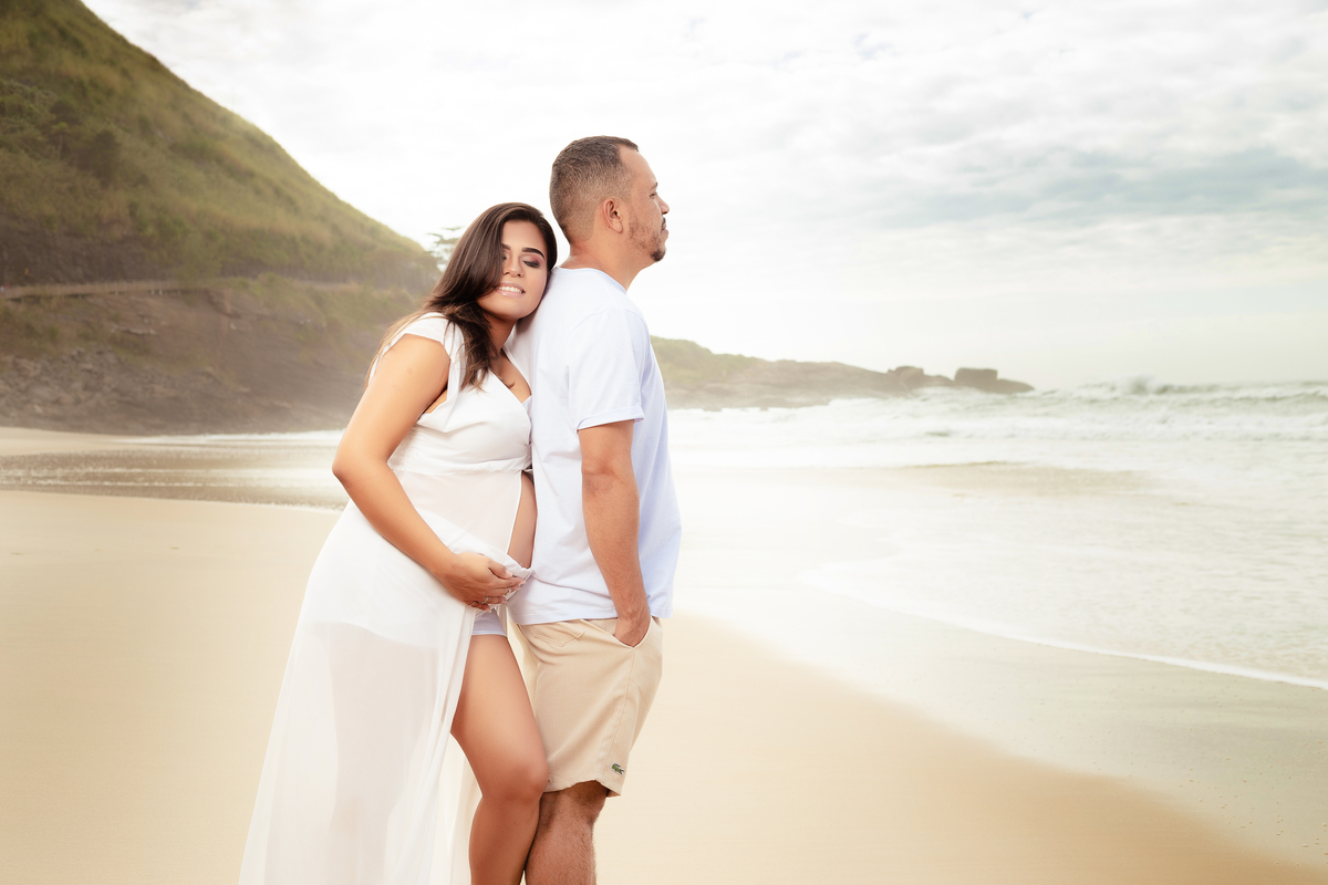 Ensaio de Gestante - Ensaio de Gestante Praia de Grumari, RJ -Gestante Mylena