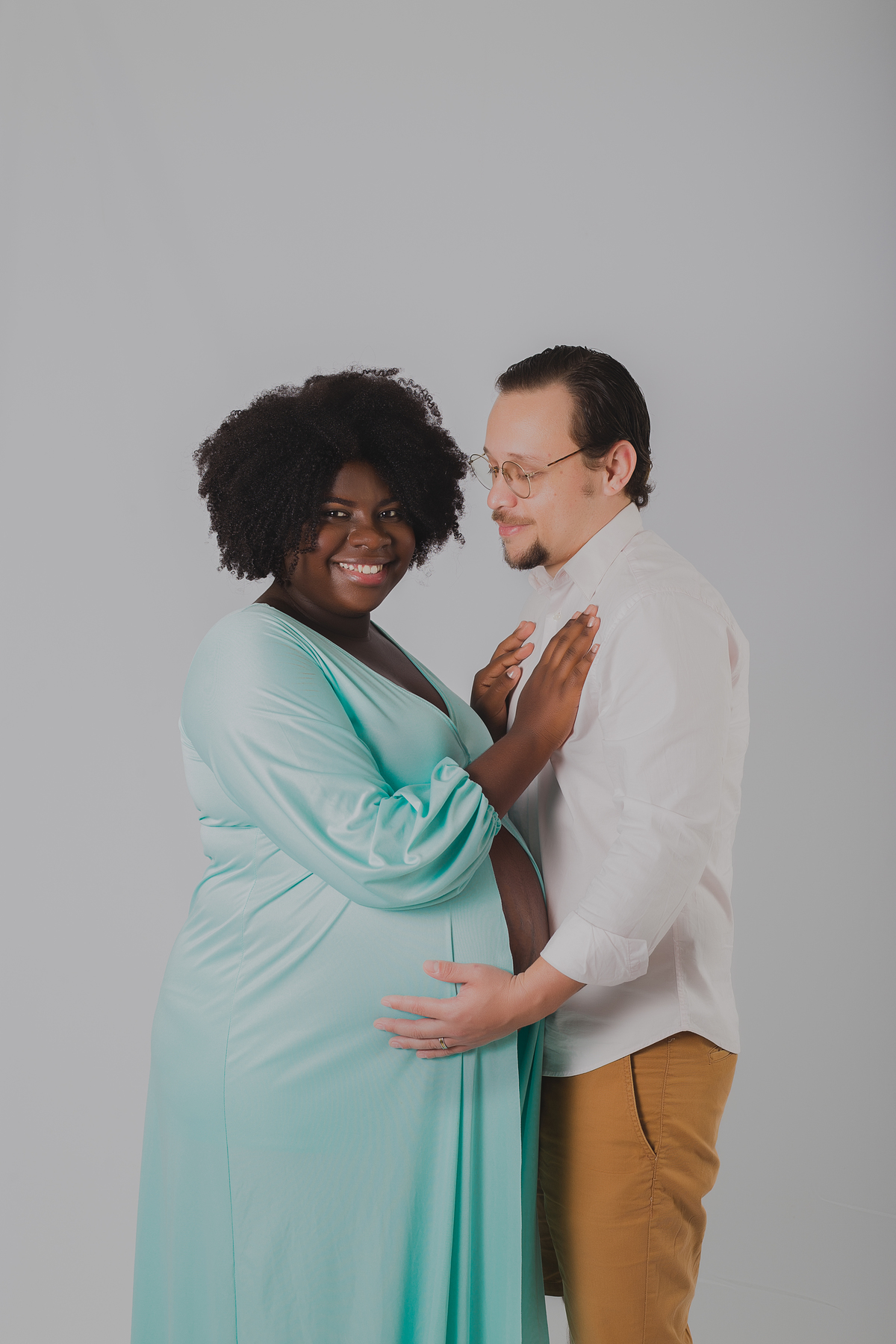 Ensaio de gestante Estúdio - Ensaio da gestante Larissa - Ensaio em estúdio - Ensaio Interno