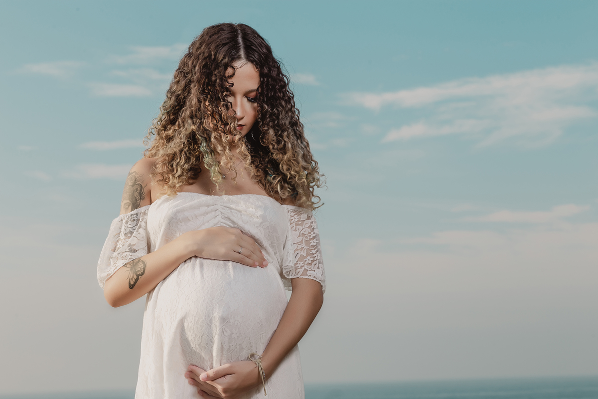 Ensaio de gestante Externo - Gestante Eduarda - Praia de Grumari