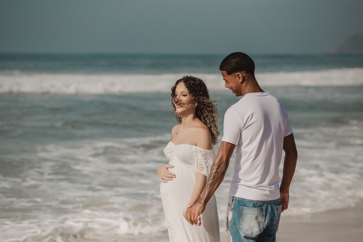 Ensaio de gestante Externo - Gestante Eduarda - Praia de Grumari