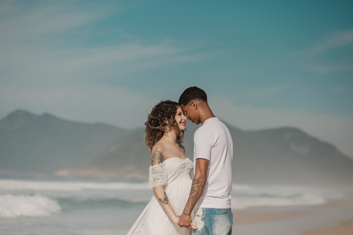 Ensaio de gestante Externo - Gestante Eduarda - Praia de Grumari