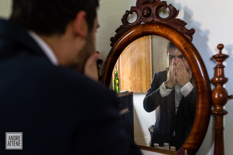 noivo ansioso para seu casamento é registrado de forma espontânea durante seu making of