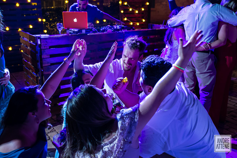 fotógrafo Andre Attene clica as pessoas se divertindo de forma natural e espontânea