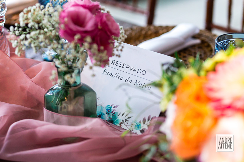 detalhe da plaquinha reservado - família do noivo