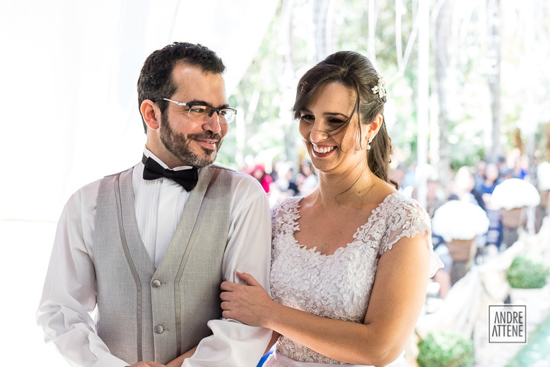 Mariana e Ederson em sua cerimônia de casamento