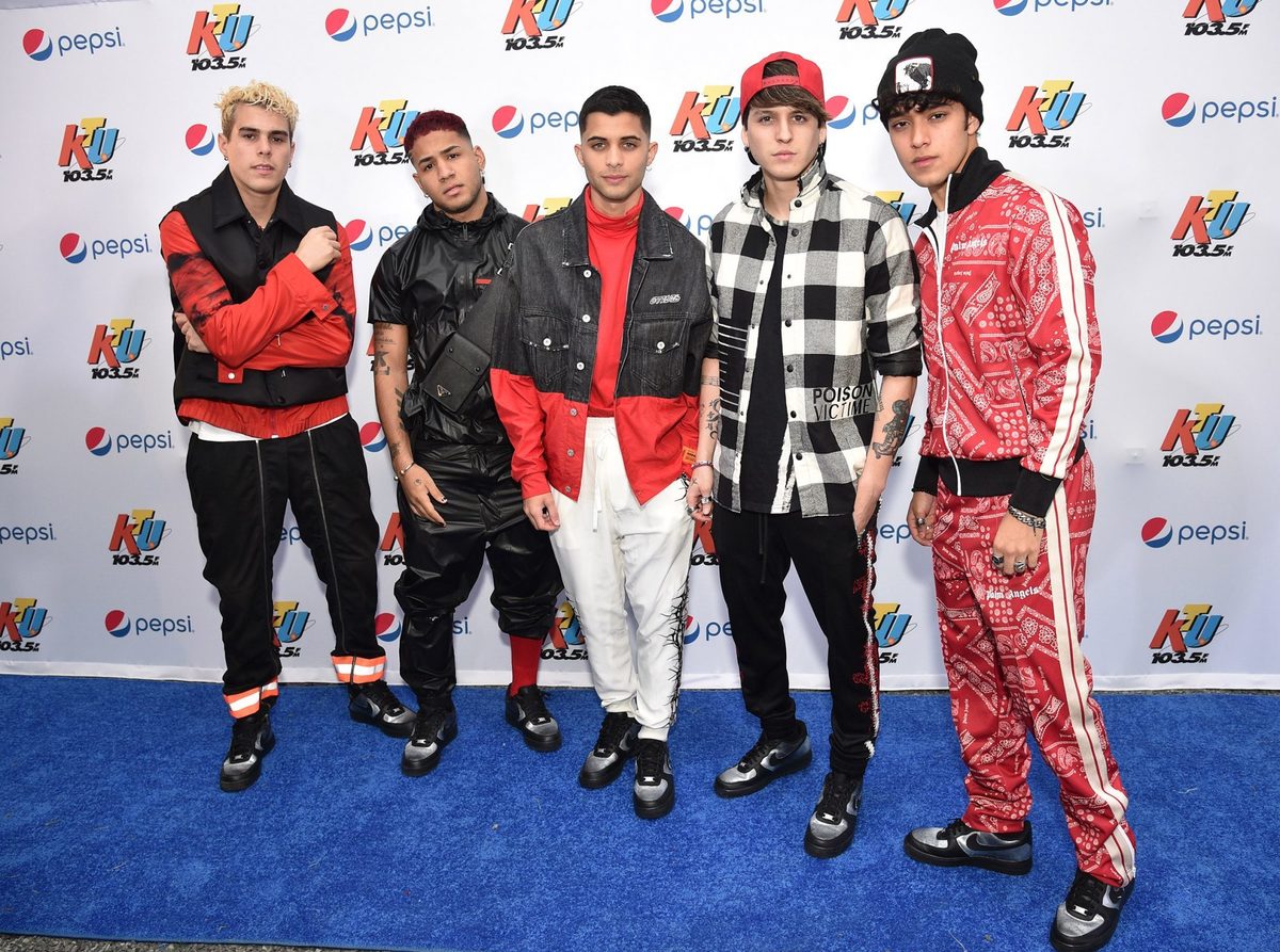 Imagem capa - CNCO comemora última apresentação com Joel Pimentel: 'Irmãos para sempre', diz a banda. - PEOPLE por CNCO Translate