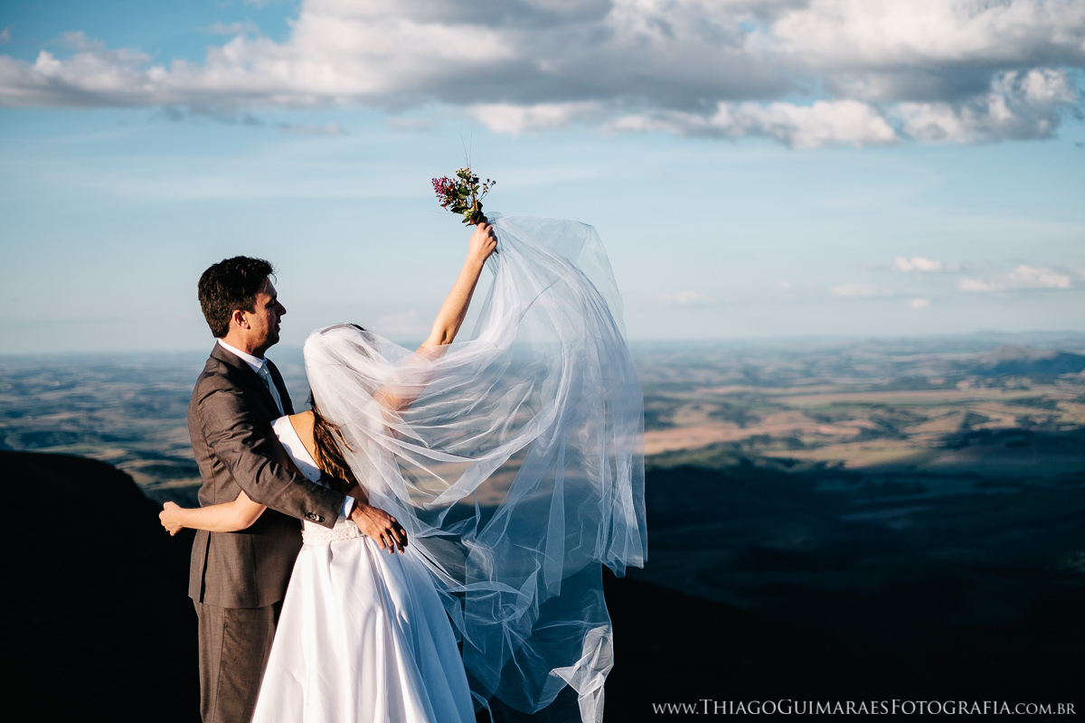 foto vídeo filmagem casando em bh fotografia casamento belo horizonte minduri são vicente andrelândia são joão del rei fotógrafo thiago guimarães ensaio externo trash the dress