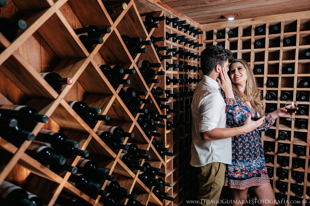 foto video filmagem ensaio externo fotografia casamento pre wedding save the date conselheiro lafaiete santana dos montes belo horizonte cervejaria loba ana maria lucas thiago guimaraes fotografo