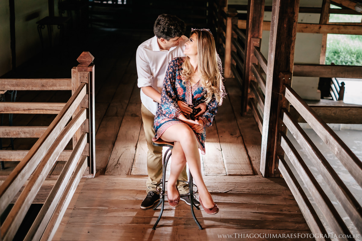 foto video filmagem ensaio externo fotografia casamento pre wedding save the date conselheiro lafaiete santana dos montes belo horizonte cervejaria loba ana maria lucas thiago guimaraes fotografo