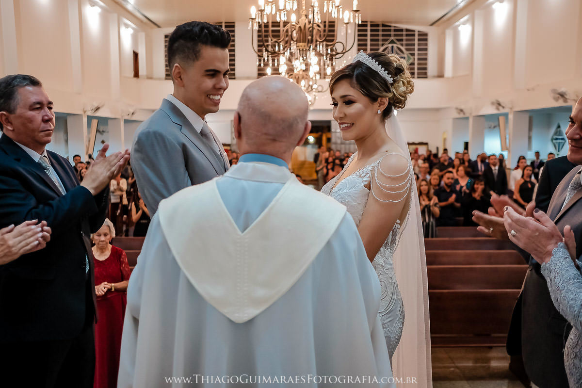 foto video filmagem fotografia casamento wedding belo horizonte buffet da fabrica igreja sao jose sao gabriel milionarios minas gerais mg thiago guimaraes fotografo casando em bh