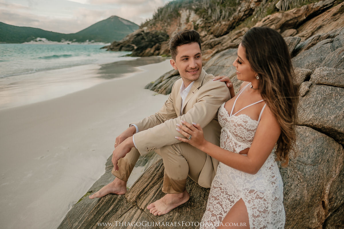 foto video filmagem ensaio externo fotografia casamento pre wedding save the date belo horizonte arraial do cabo pontal do atalaia rio de janeiro rj minas gerais mg thiago guimaraes fotografo casando em bh