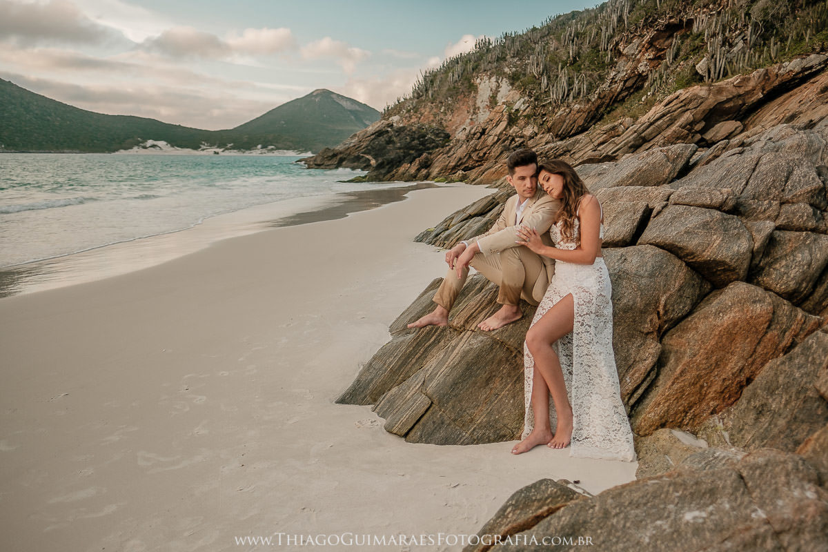 foto video filmagem ensaio externo fotografia casamento pre wedding save the date belo horizonte arraial do cabo pontal do atalaia rio de janeiro rj minas gerais mg thiago guimaraes fotografo casando em bh