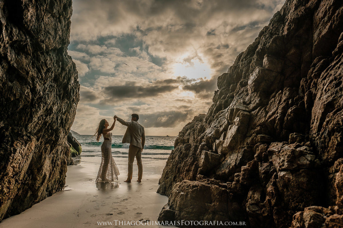 foto video filmagem ensaio externo fotografia casamento pre wedding save the date belo horizonte arraial do cabo pontal do atalaia rio de janeiro rj minas gerais mg thiago guimaraes fotografo casando em bh