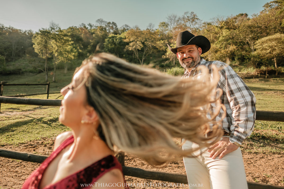 foto video filmagem ensaio externo fotografia casamento pre wedding save the date belo horizonte cavalo fazenda betim minas gerais mg thiago guimaraes fotografo casando em bh