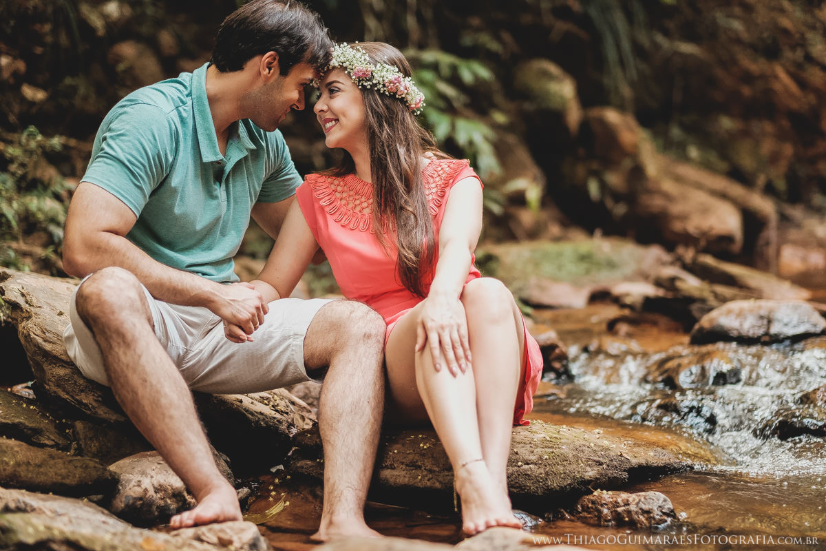casando em bh fotografia casamento belo horizonte macacos fotógrafo thiago guimarães ensaio externo save the date ônibus cachorro quente nova lima são sebastião das águas claras