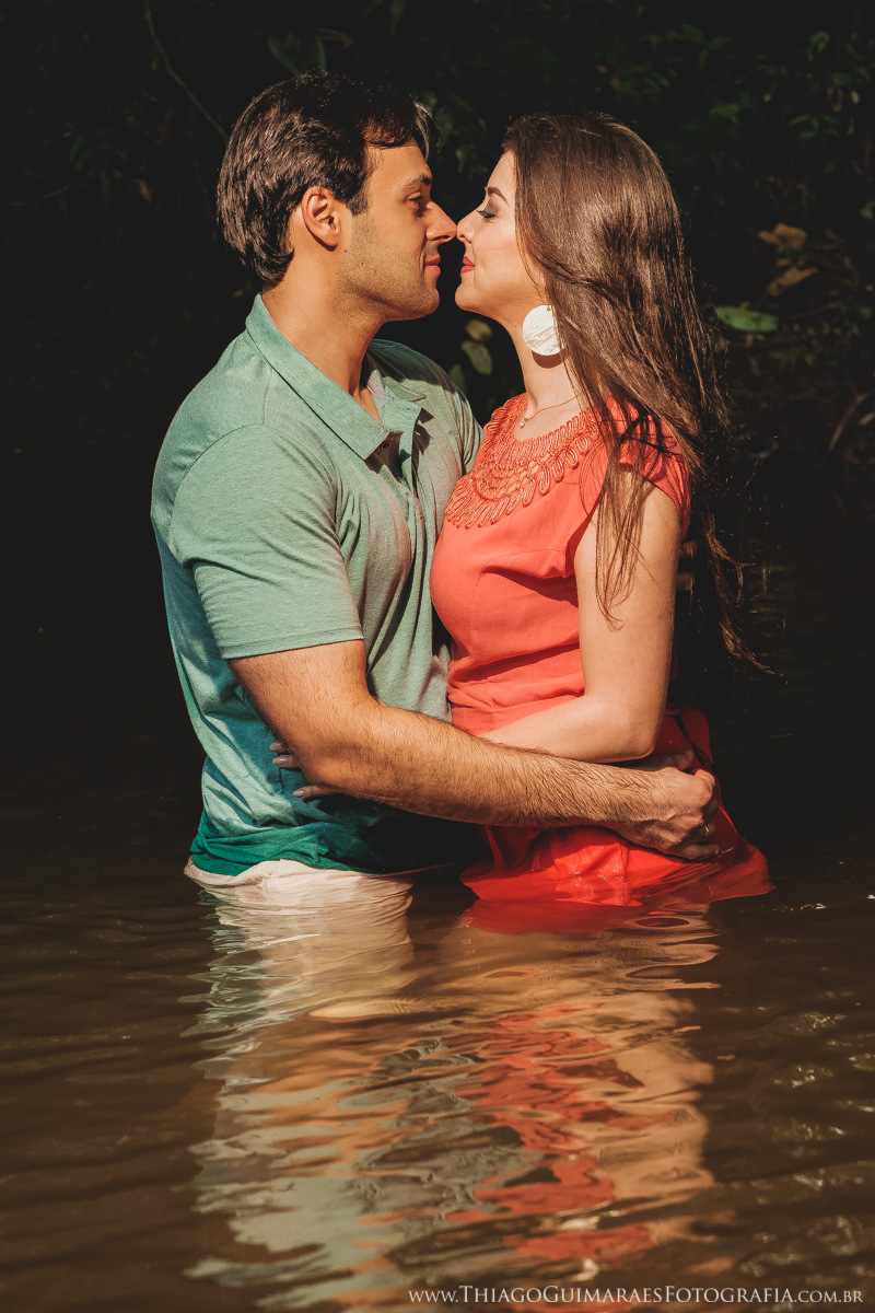 casando em bh fotografia casamento belo horizonte macacos fotógrafo thiago guimarães ensaio externo save the date ônibus cachorro quente nova lima são sebastião das águas claras
