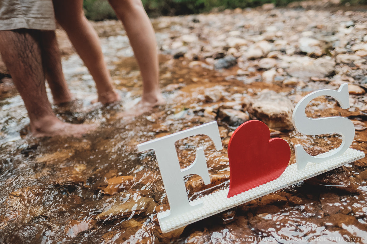 casando em bh fotografia casamento belo horizonte macacos fotógrafo thiago guimarães ensaio externo save the date ônibus cachorro quente nova lima são sebastião das águas claras