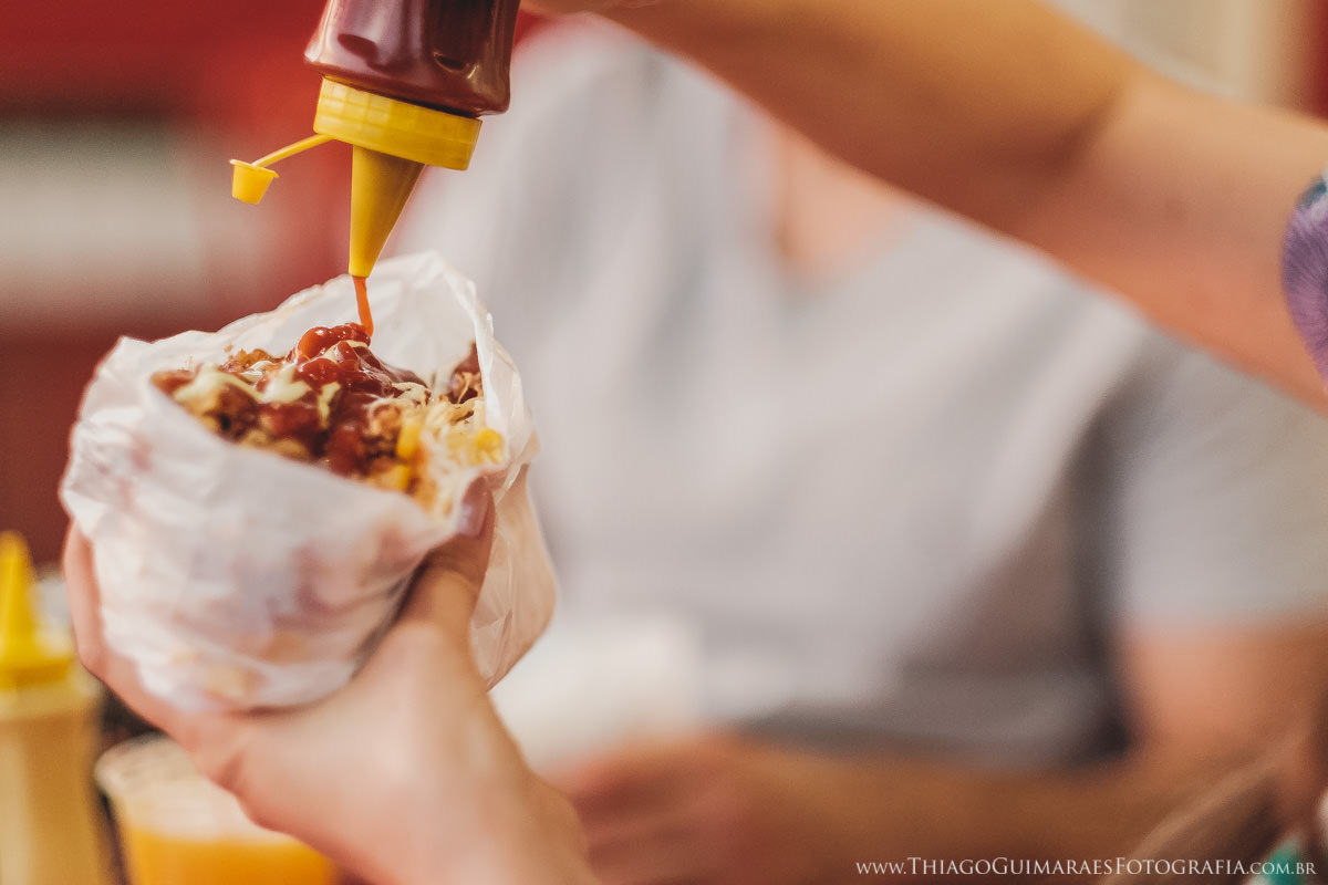 casando em bh fotografia casamento belo horizonte macacos fotógrafo thiago guimarães ensaio externo save the date ônibus cachorro quente nova lima são sebastião das águas claras