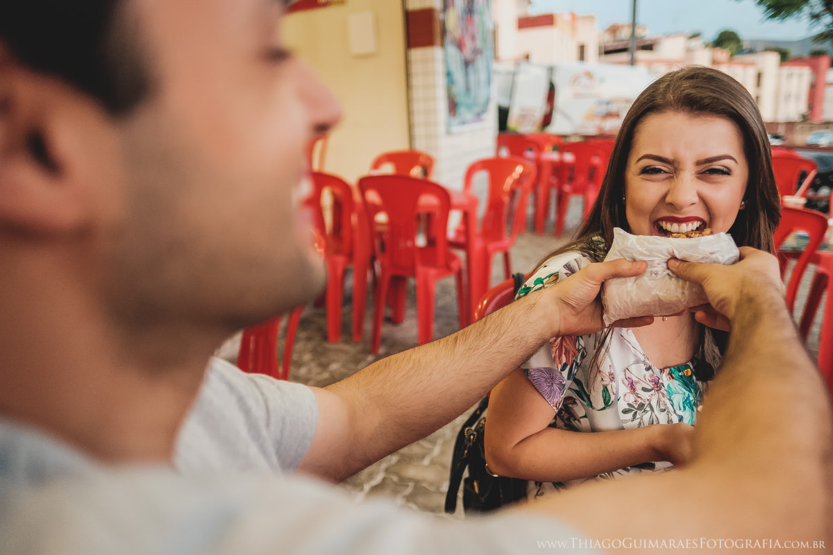 casando em bh fotografia casamento belo horizonte macacos fotógrafo thiago guimarães ensaio externo save the date ônibus cachorro quente nova lima são sebastião das águas claras
