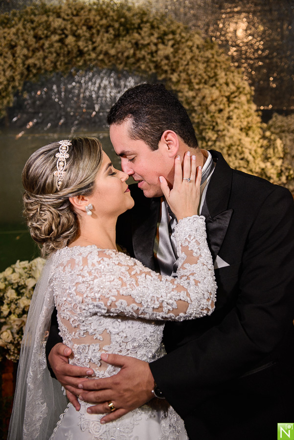 Cerimonial-Alfa-cerimonial-Thays Melo-Primícias Buffet-Decoração Aline Chaves Making noivaThaís Damásio-Making Aninha Lyra make-up e Hairstyle Iluminação: Fusion- Fotógrafo-de-casamento-Maceió