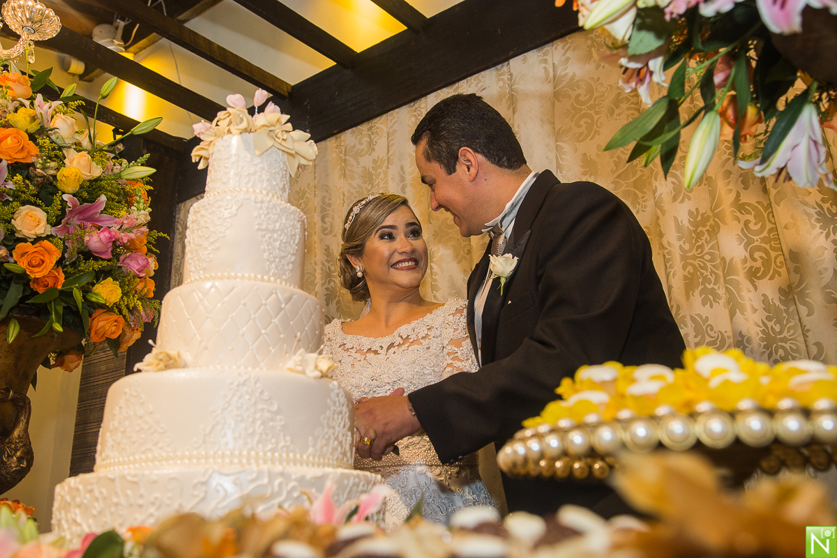 Cerimonial-Alfa-cerimonial-Thays Melo-Primícias Buffet-Decoração Aline Chaves Making noivaThaís Damásio-Making Aninha Lyra make-up e Hairstyle Iluminação: Fusion- Fotógrafo-de-casamento-Maceió