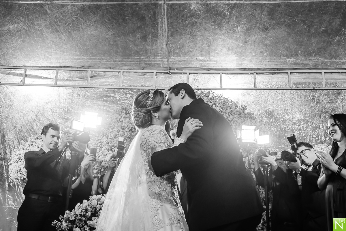 Cerimonial-Alfa-cerimonial-Thays Melo-Primícias Buffet-Decoração Aline Chaves Making noivaThaís Damásio-Making Aninha Lyra make-up e Hairstyle Iluminação: Fusion- Fotógrafo-de-casamento-Maceió