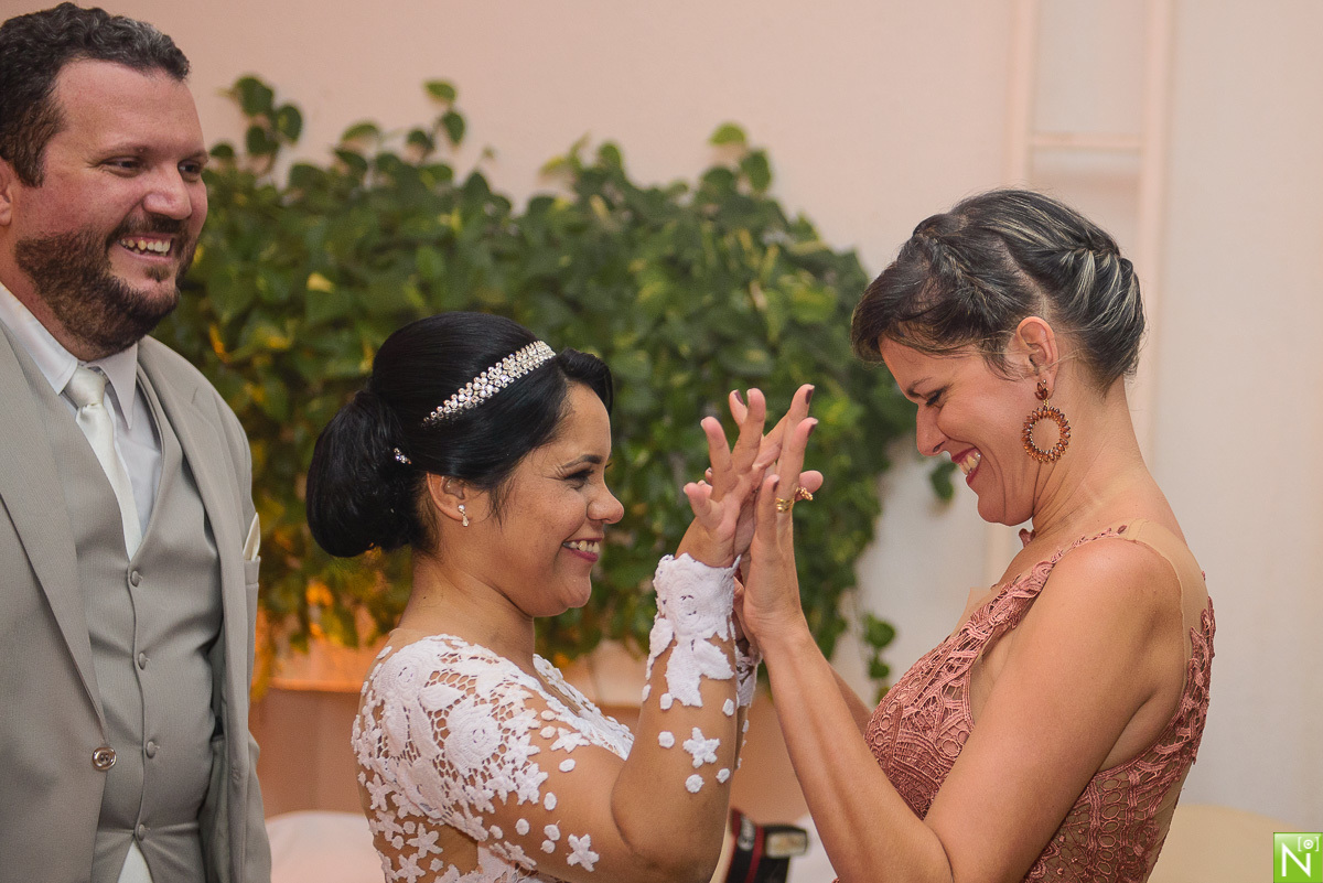 Fotógrafo-de-casamento-Maceió, Fotógrafo-Maceió, casamento-na-praia, Cerimonia: Recanto Sagrado Coração de Jesus, Dj Duarte, Buffet San Martin, Cerimonial Juliana Pinheiro, Bandas Manu Toledo, Vestido da noiva  Vert Rouge, Cabelo e make: Socorro Carnaúba,