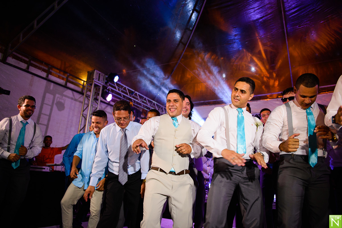 Fotógrafo-de-casamento-Maceió, Fotógrafo-Maceió, casamento-na-praia, crimonia e recepção Sítio Guaruçá, Buffet San Martin, Cerimonial Mônica Amorim, Bandas Manu Toledo, Vestido da noiva  Vert Rouge, Cabelo e make: Studio Ágape, Make off- Ponta Verde do Fr