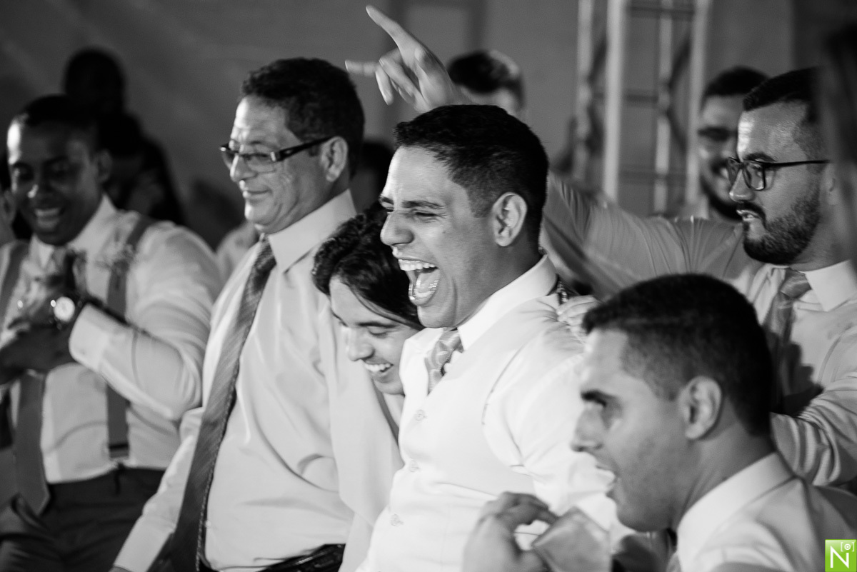 Fotógrafo-de-casamento-Maceió, Fotógrafo-Maceió, casamento-na-praia, crimonia e recepção Sítio Guaruçá, Buffet San Martin, Cerimonial Mônica Amorim, Bandas Manu Toledo, Vestido da noiva  Vert Rouge, Cabelo e make: Studio Ágape, Make off- Ponta Verde do Fr